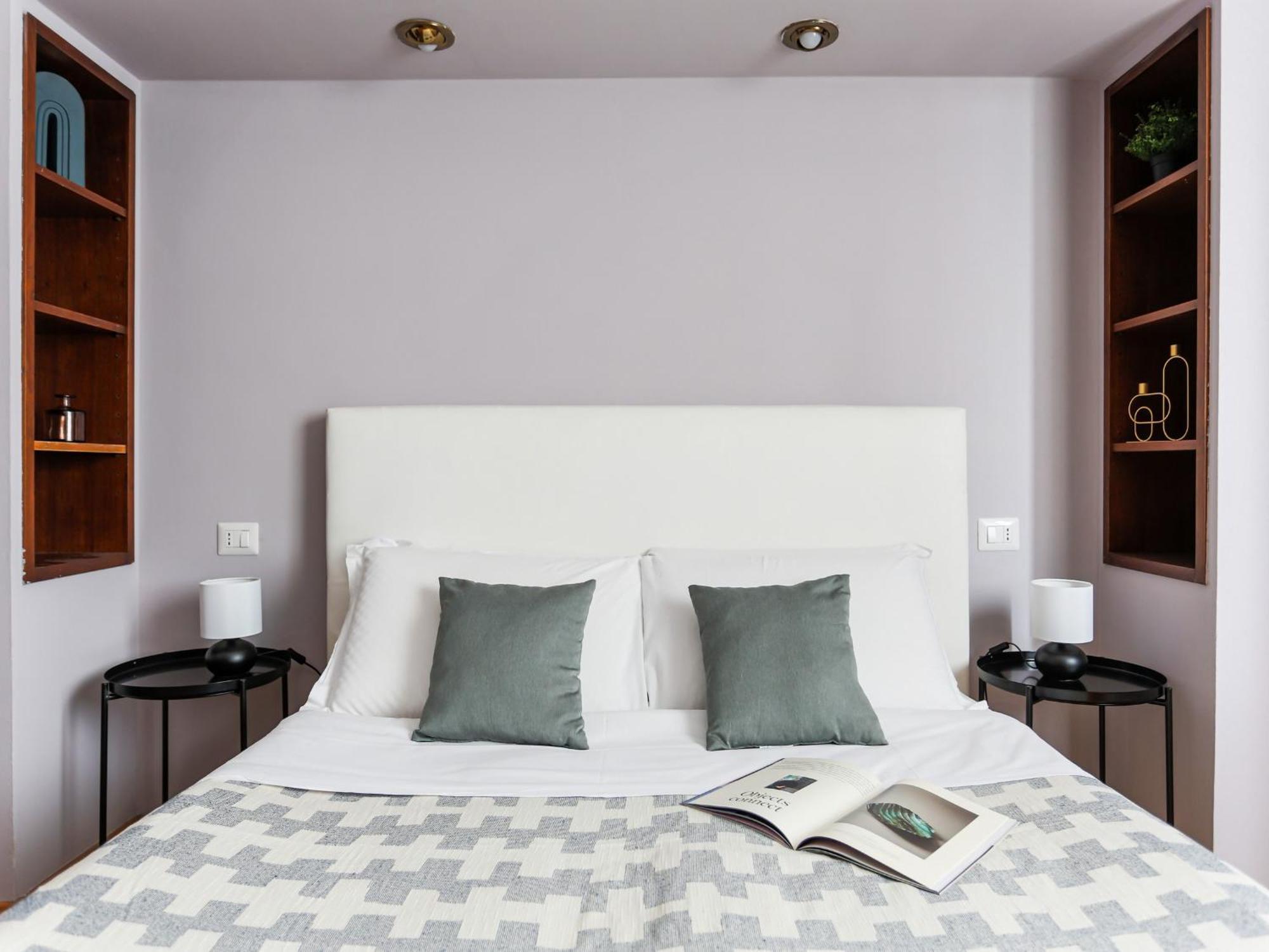 The Best Rent - Spacious One-Bedroom Apartment In Moscova District มิลาน ภายนอก รูปภาพ